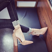 Solid Color Pointed Shoes